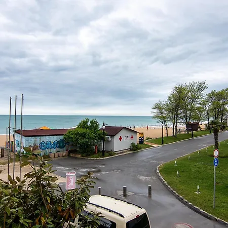 Appartement Budget Beachfront Golden Sands