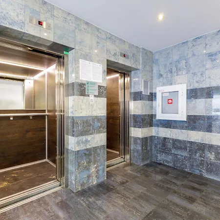 Budget Beachfront Golden Sands * فارنا